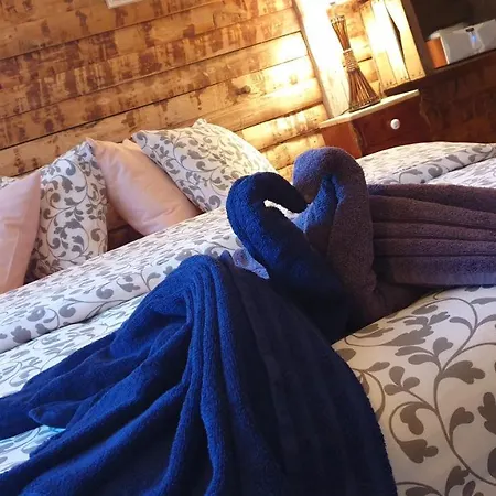 D'hotes Le Petit Ranch Bed & Breakfast
