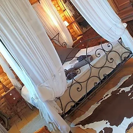D'hotes Le Petit Ranch B&B